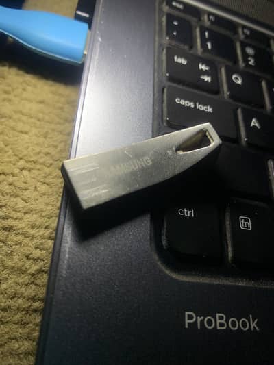 Samsung Flash Drive (16 Gigabyte)