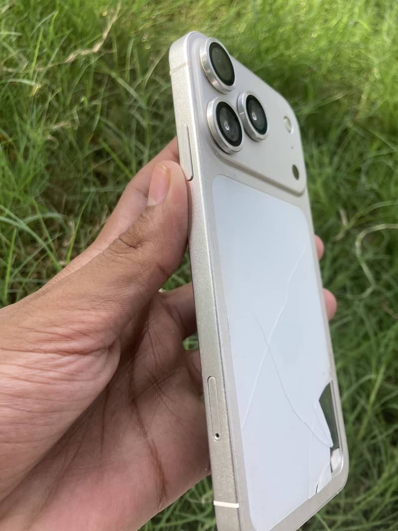 iPhone 11 converted 17 pro 1
