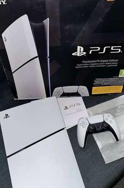 Playstation 5 1 TB Digital Edition + 2 controllers + 5 games