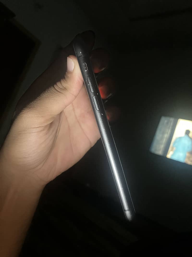 Apple iPhone 11 2