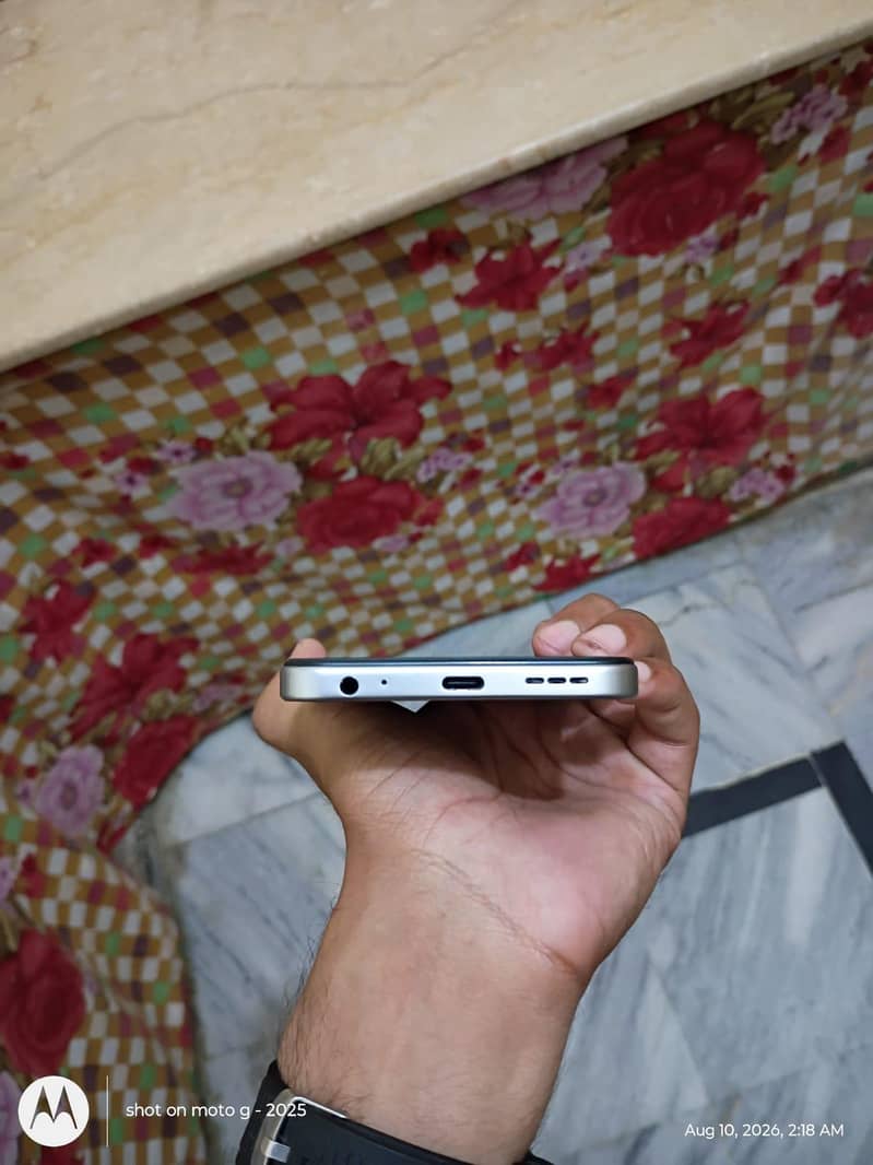 Tecno Spark Go2 1