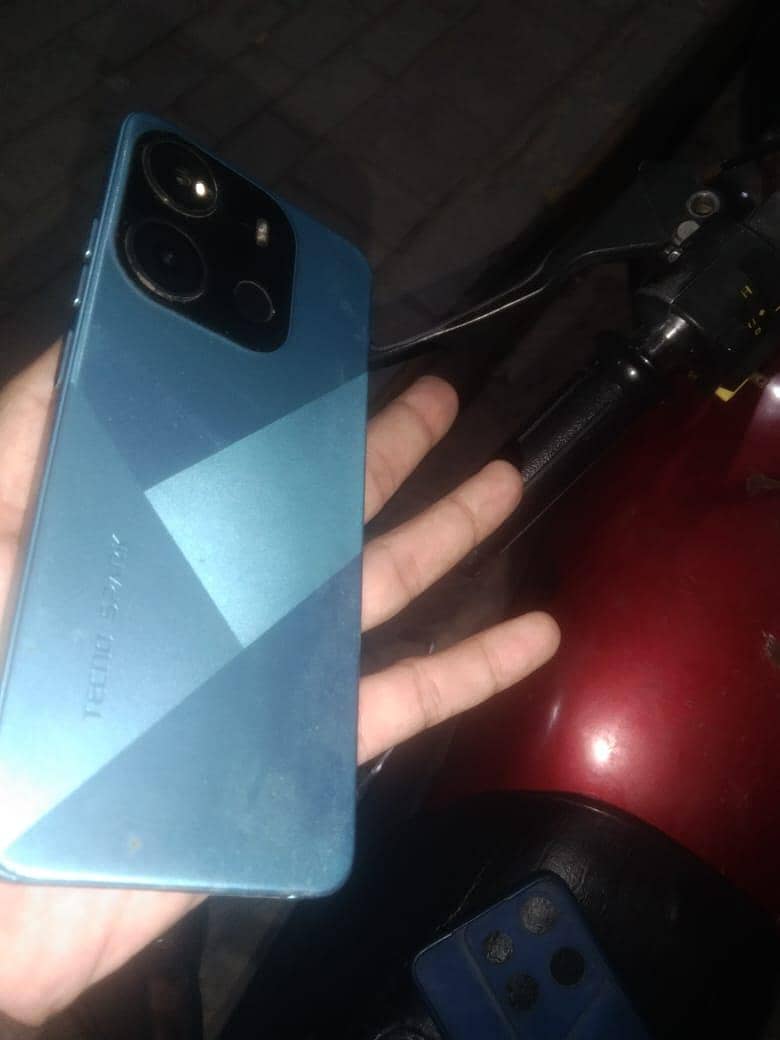 Tecno Spark Go 2