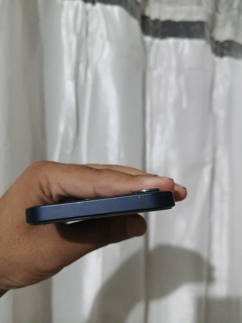 Apple iPhone 12 3