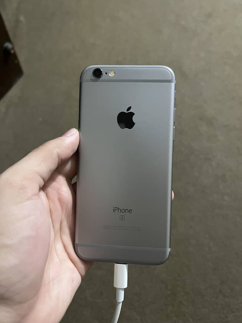 iPhone 6S 0