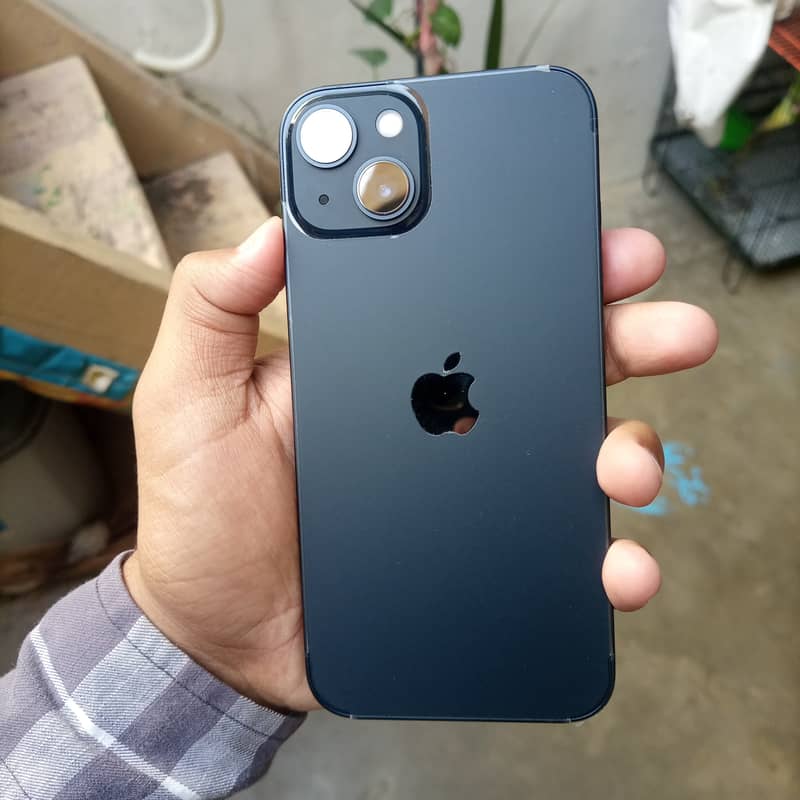 Apple iPhone 13 2