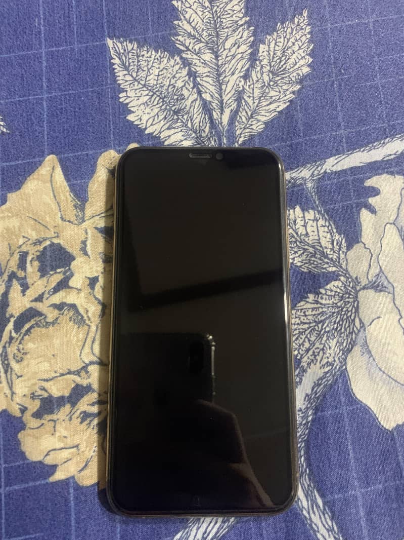 iPhone 11 Pro 1