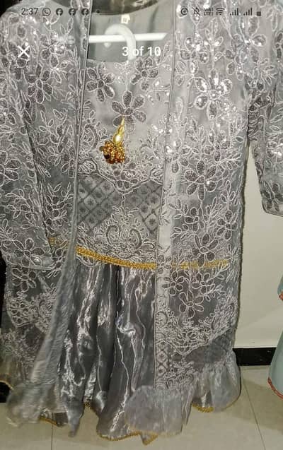 NEW SYLE GARARA 4 SALE ONLY 2 TIME USED CONDITION 10/10