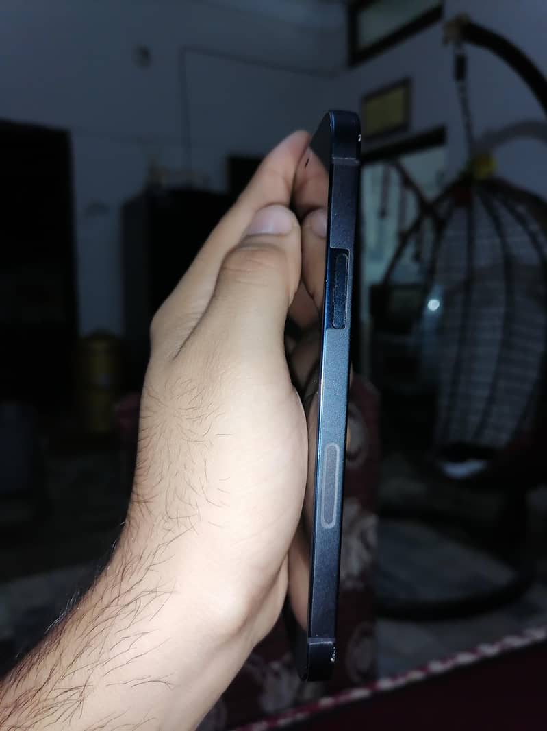 Apple iPhone 12 3