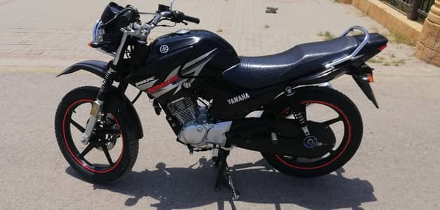 *YAMAHA YBR 125G 2016|Self start|Lahore Registered|Good condition*