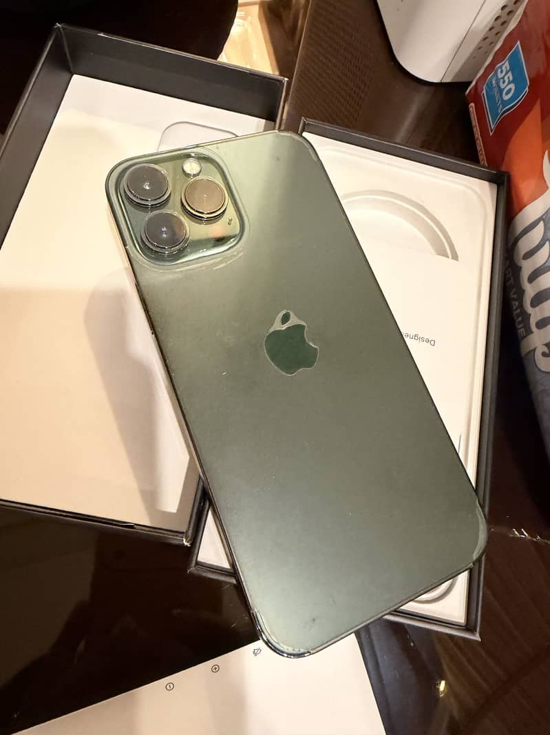 Apple iPhone 13 Pro Max 4