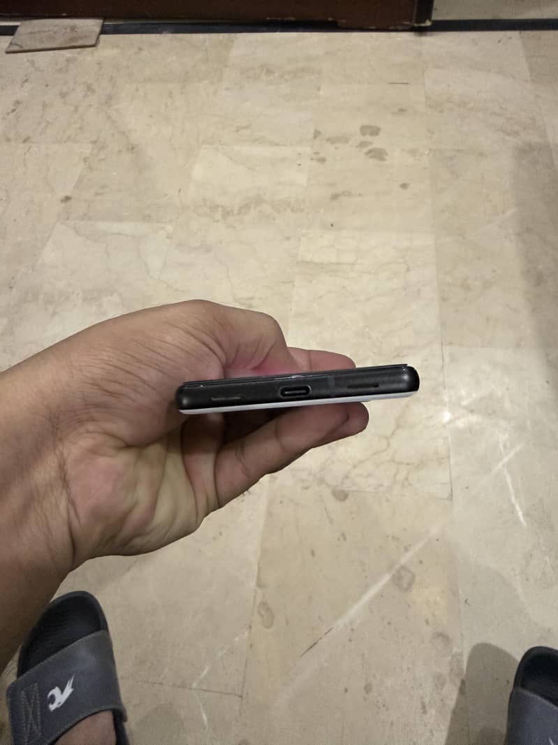 Google Pixel 6a 5