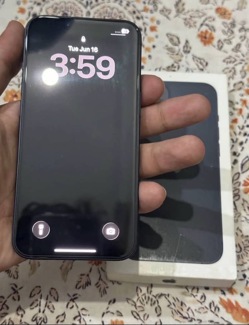 Apple iPhone 13 3