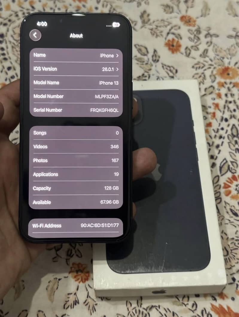 Apple iPhone 13 4
