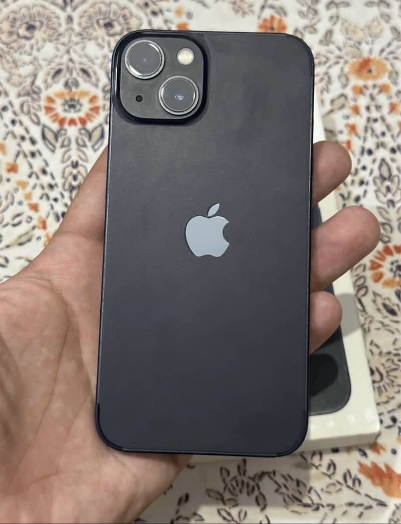 Apple iPhone 13 6