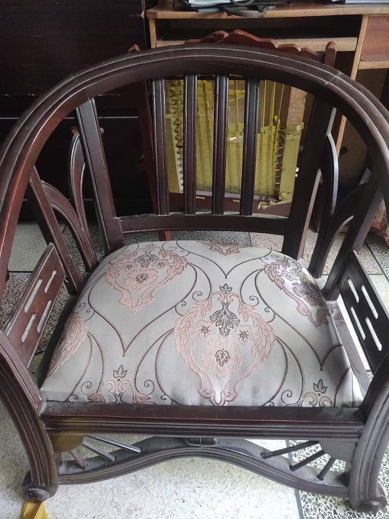 Dining table 3