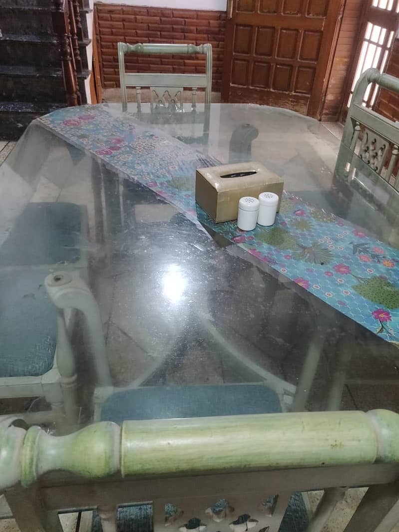 Dining table 4