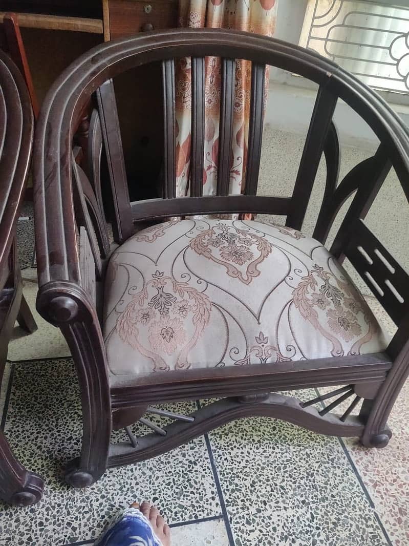 Dining table 5