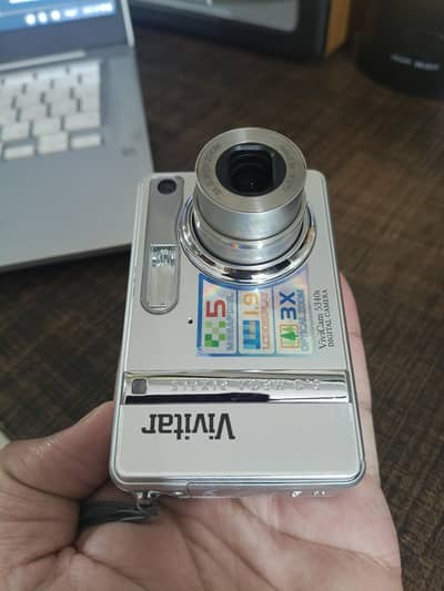 Vivitar 5 MEGA PIXELS Digital Camera