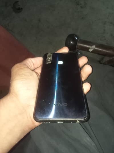 Vivo V17