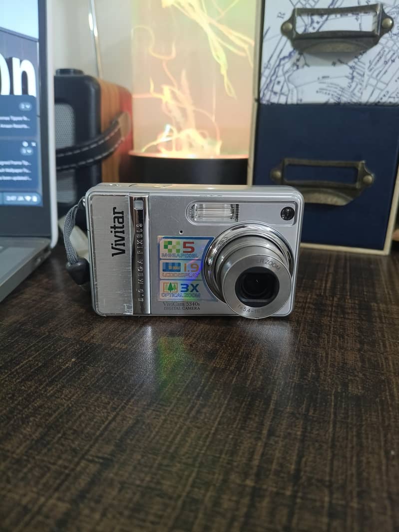 Vivitar 5 Megapixels Digital Camera 0