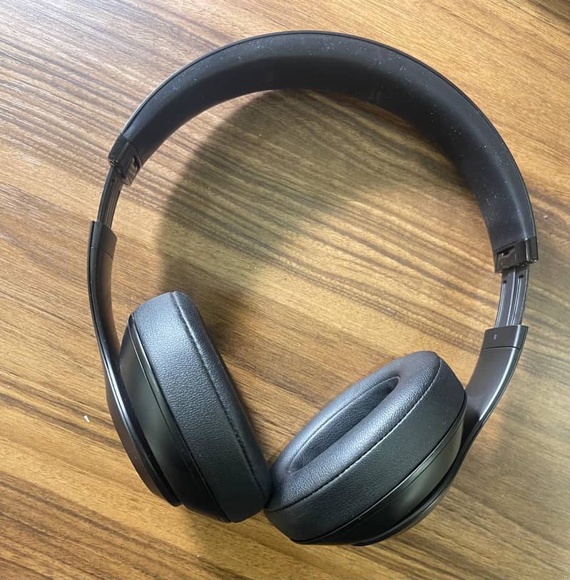BEATS STUDIO 3 (Apple) 1