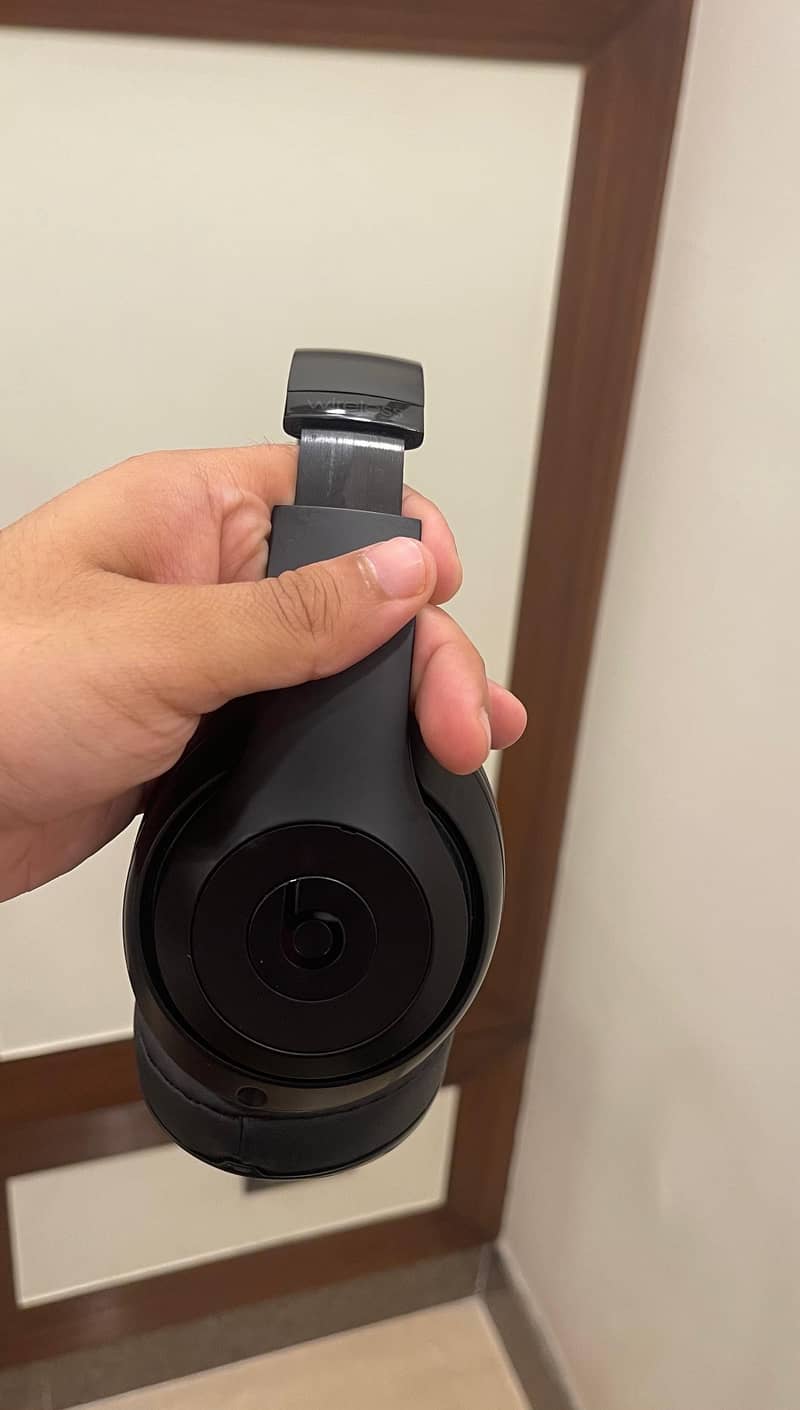 BEATS STUDIO 3 (Apple) 4