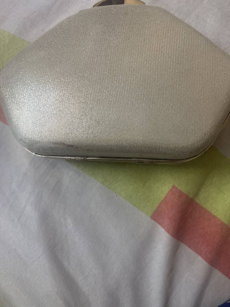 Clutches 1
