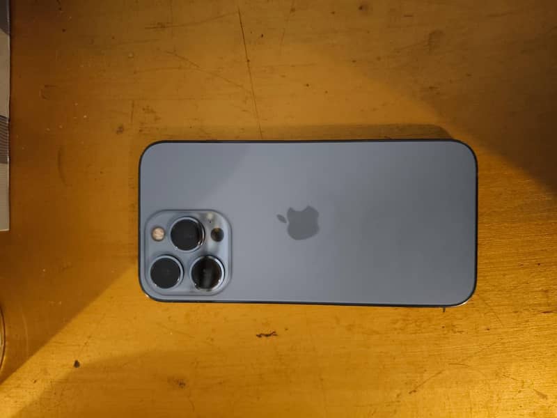 Apple iPhone 13 Pro 0