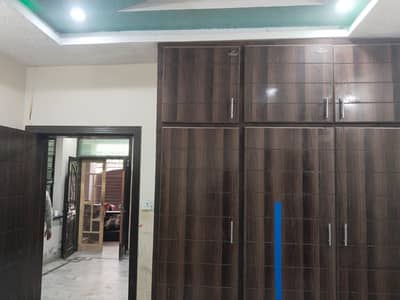 5 Marla 3rd floor available for rent