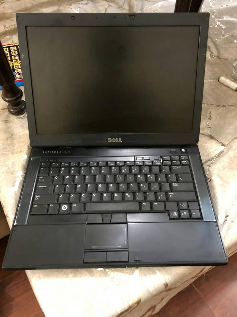 DELL LATITUDE E6410 1