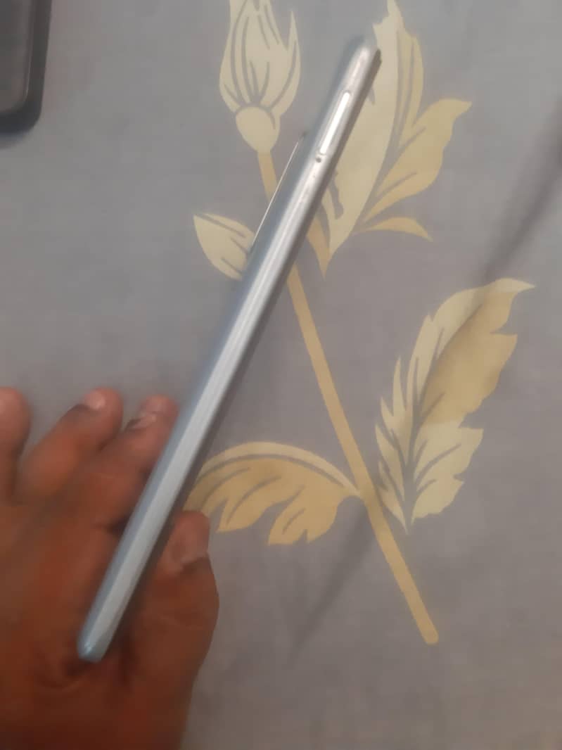Tecno Camon 17 4