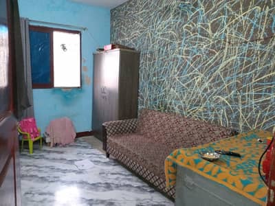 50 Square Yards Flat Is Available For sale