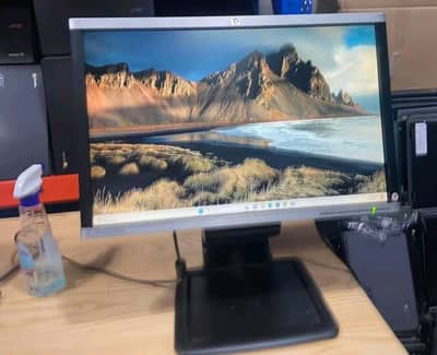 1080P 22 Inch HP LCD