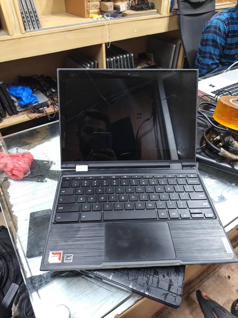 CHROMEBOOK 1