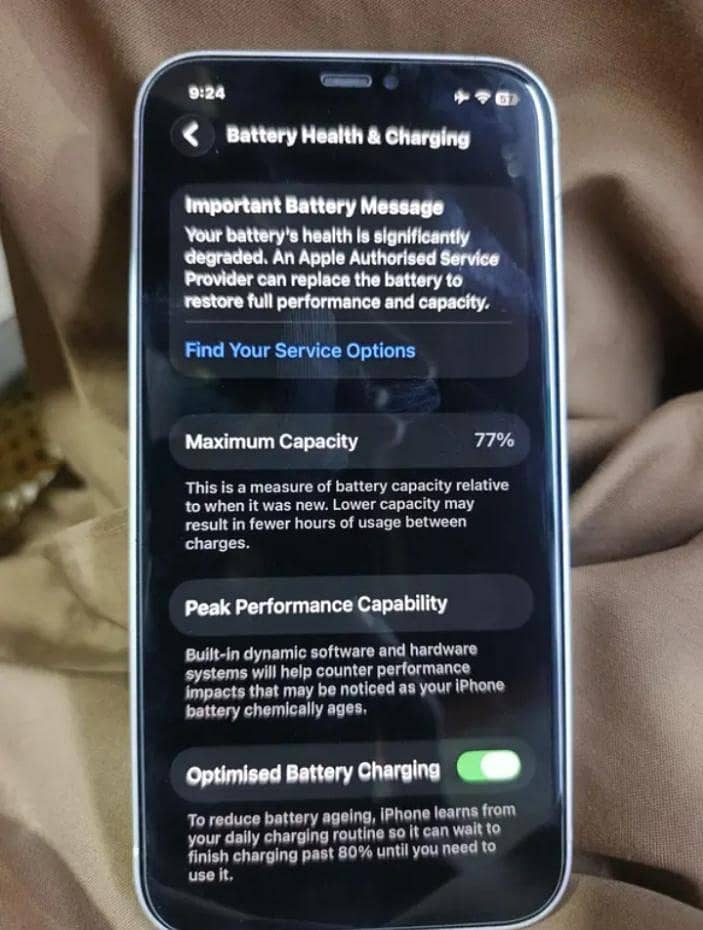 Apple iPhone 12 3