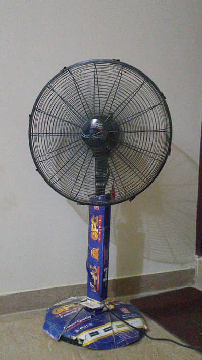 GFC pedestal fan brand in new condition contact on wattsap