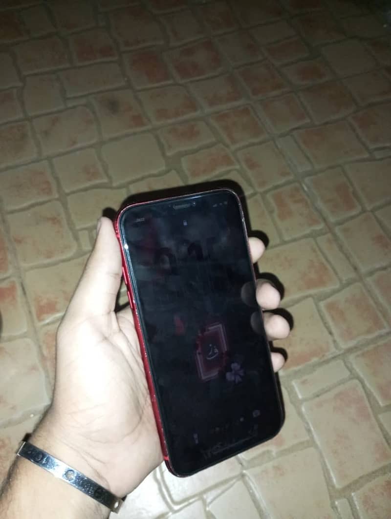 Apple iPhone 11 3