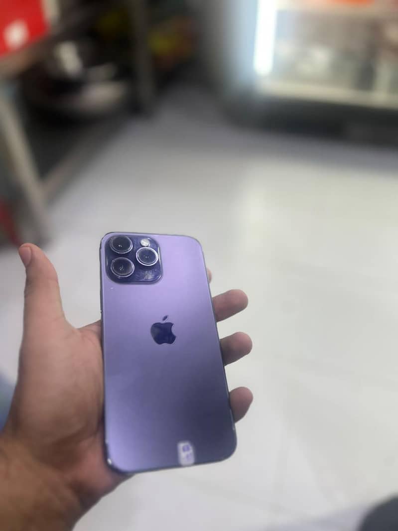 Apple iPhone 14 Pro Max 4