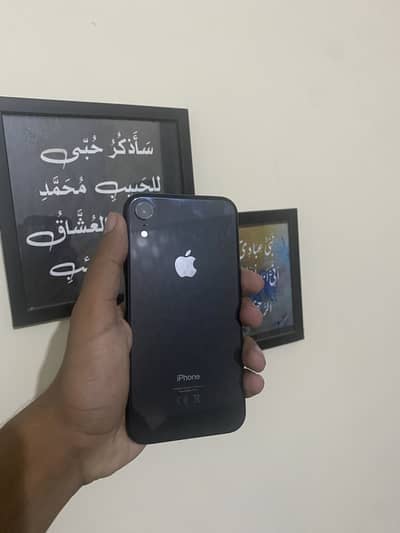 Iphone xr water pack 94% battery health orignal