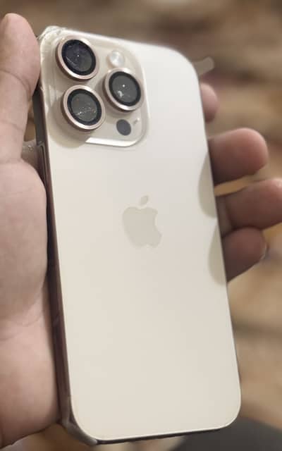 Iphone 16 pro condition 10/10 battery health 96%