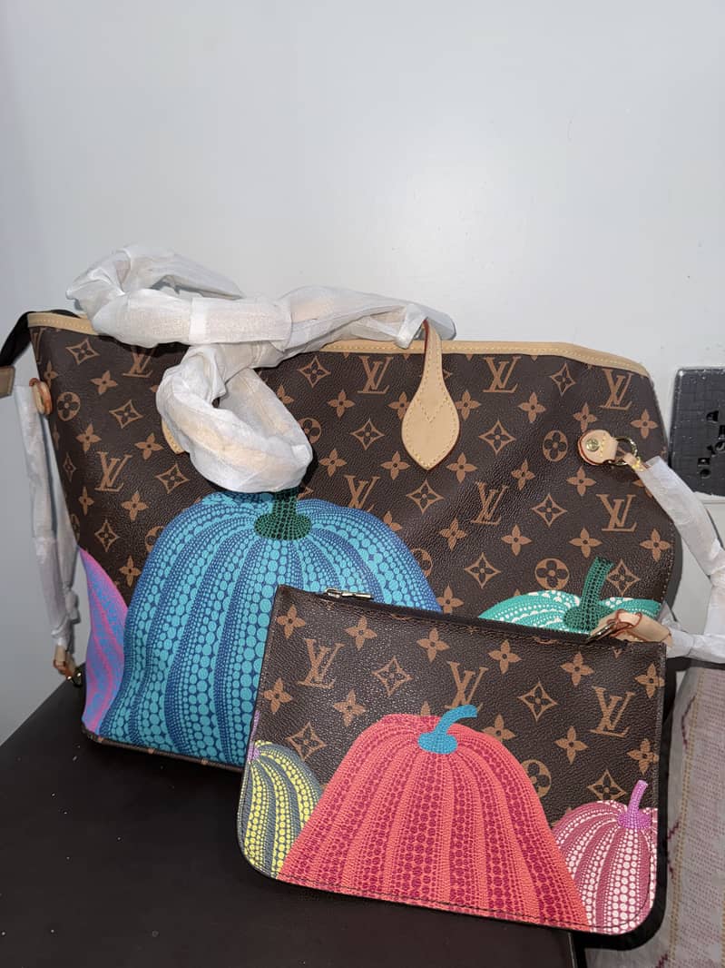 Louis Vuitton 0
