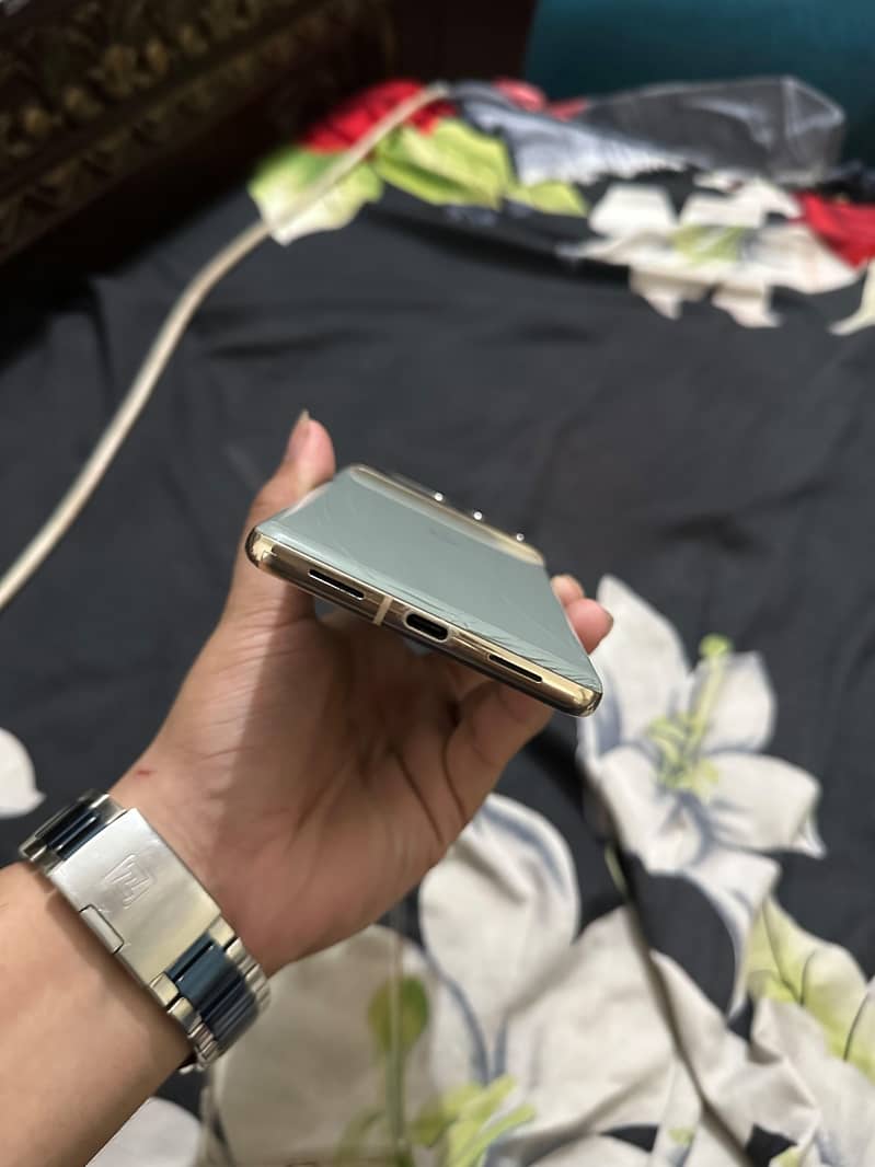 Google Pixel 7 Pro 4