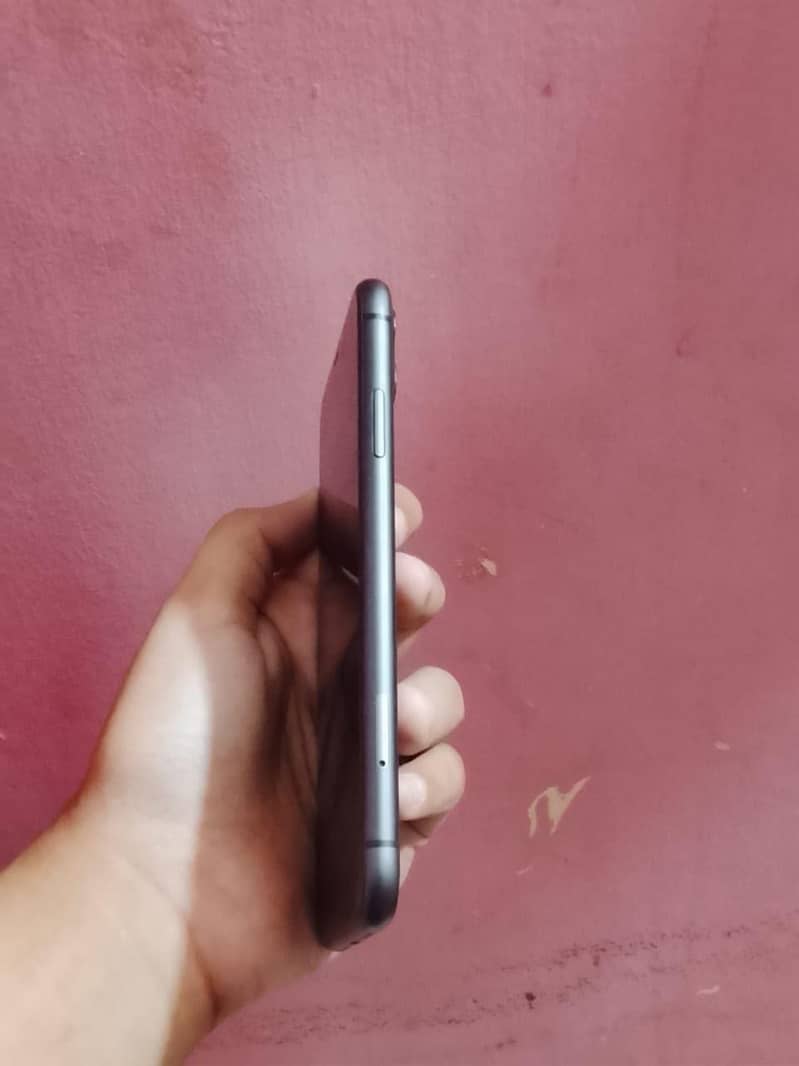 Apple iPhone 11 1