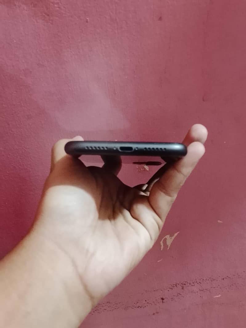 Apple iPhone 11 2