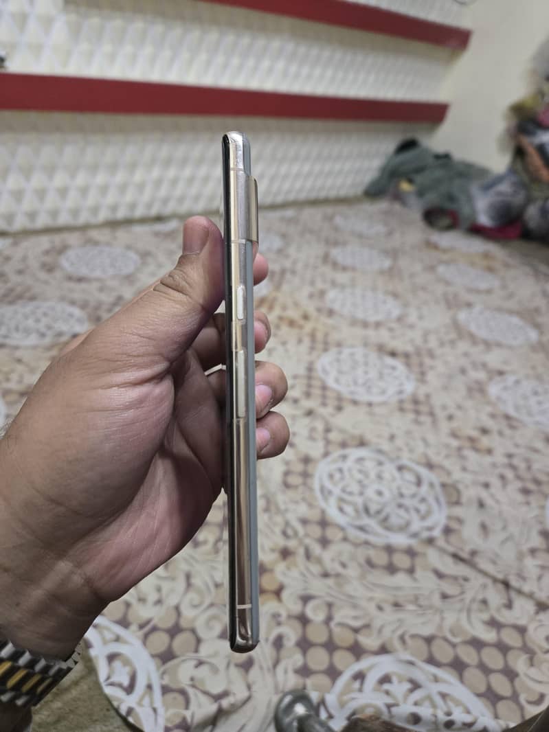 Google Pixel 7 Pro 6
