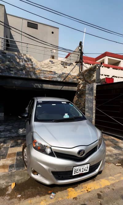 Toyota Vitz 2013