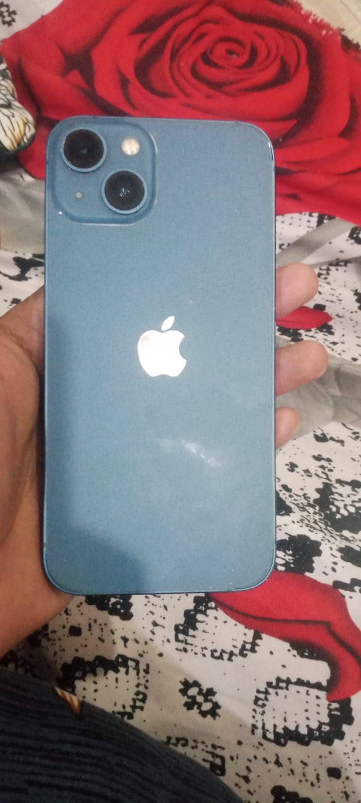 Apple iPhone 13 1