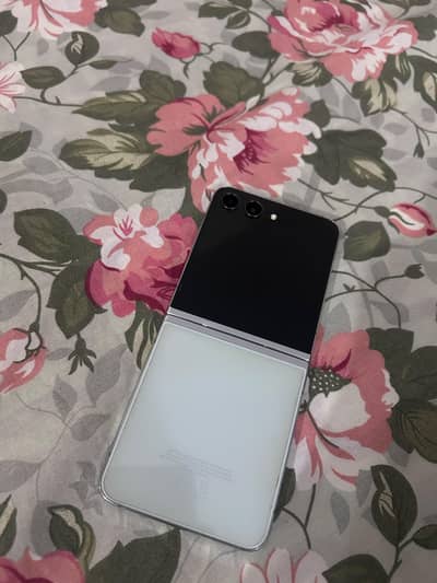 Samsung Mobile Z Flip 5
