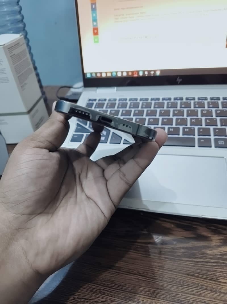 Apple iPhone 12 Pro 3