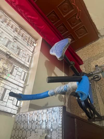 Exercise Bike / Stationary Exercise Cycle
